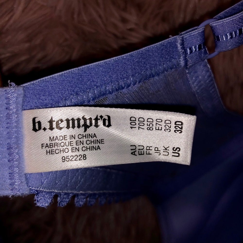 B. Tempt’d wire free push up - Picture 7 of 11